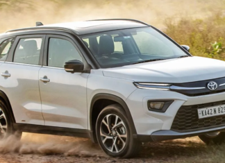 Toyota की ये मिनी Fortuner आपकी फैमिली के लिए है बेस्ट