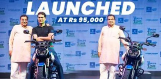 Bajaj Freedom 125 दुनिया की पहली CNG बाइक हुई लॉन्च