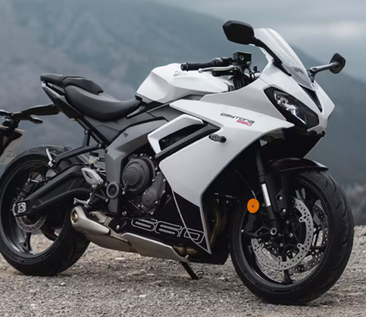 Triumph Daytona 660 भारत में हुई लॉन्च, कीमत 9.72 लाख !
