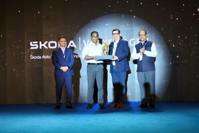 Awards ceremony_ Compressed