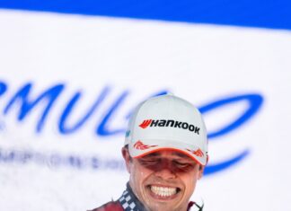 Nyck de Vries Survives Tokyo Madness to Win as Mahindra’s Formula E Resurgence Goes Into Overdrive