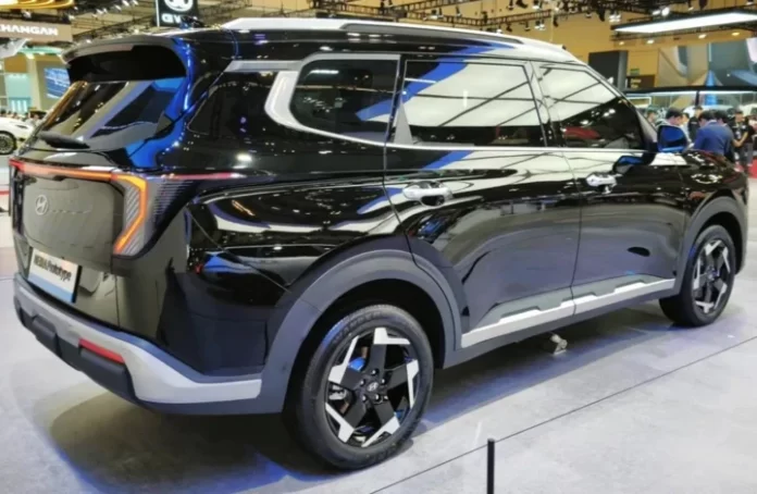 Hyundai Neira side and rear